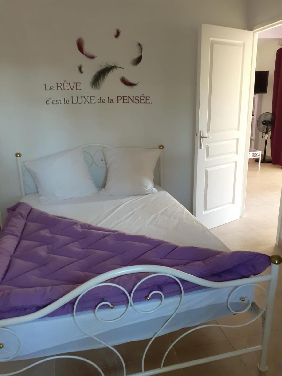 Quissac  Les Gites De L'Arbousier מראה חיצוני תמונה